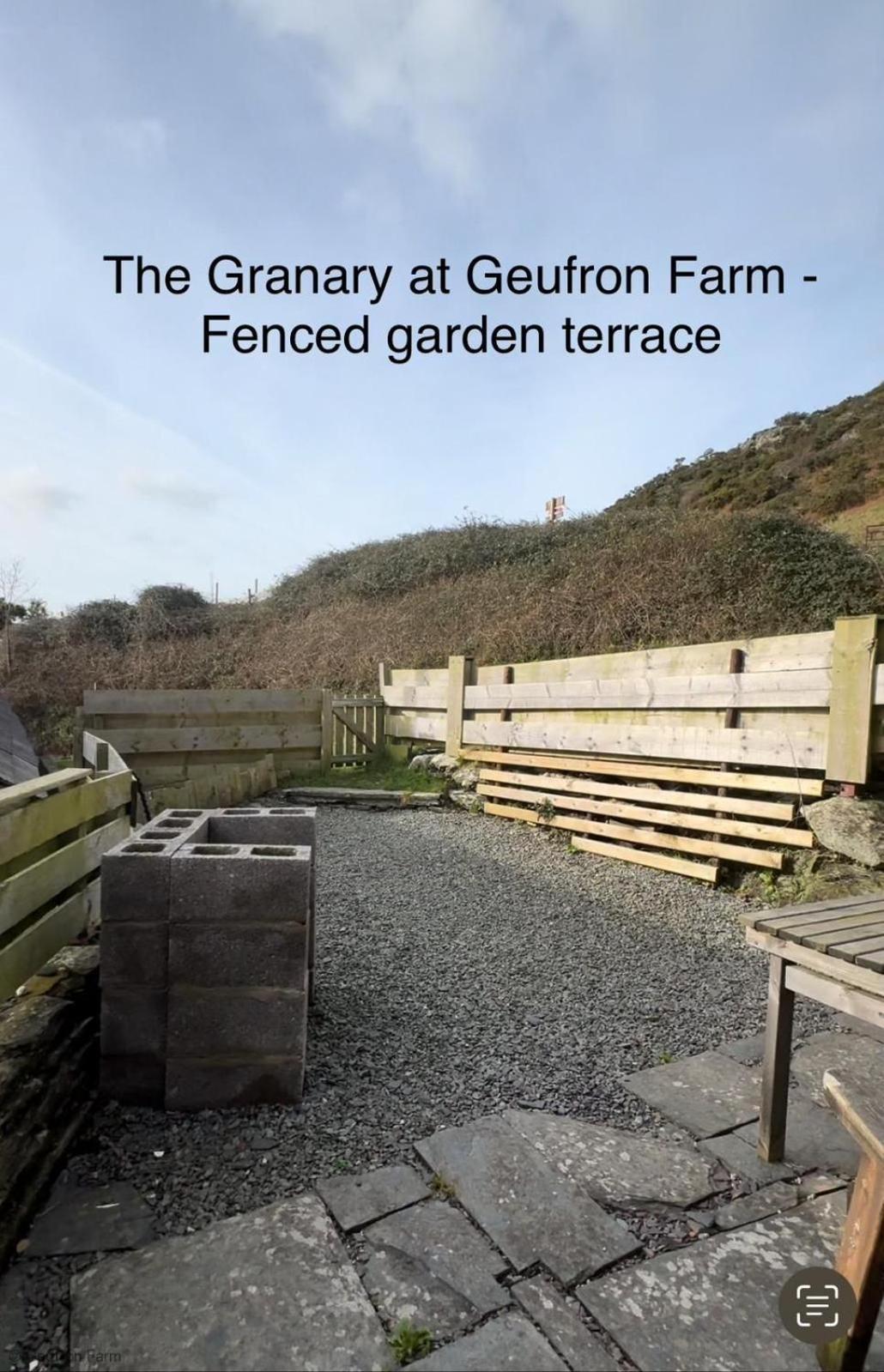 Dog Friendly Cottage, Geufron Farm Near Tywyn Bryn-crug Екстер'єр фото